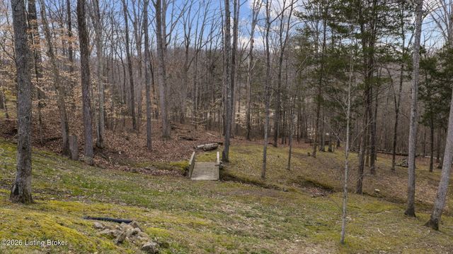 102 Whipperwill Dr, Clarkson, KY 42726