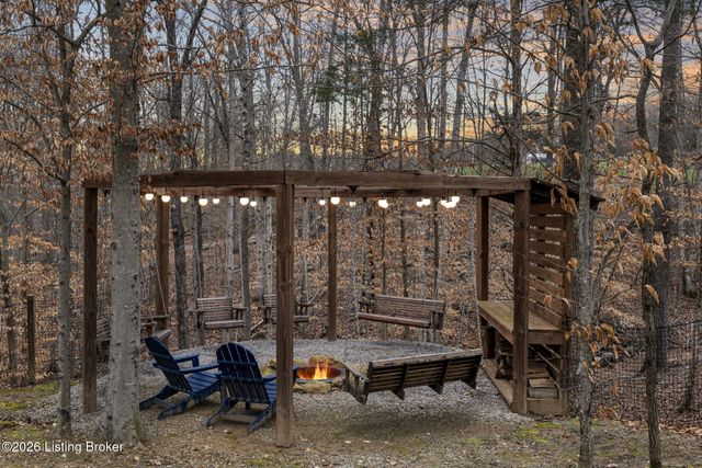 102 Whipperwill Dr, Clarkson, KY 42726