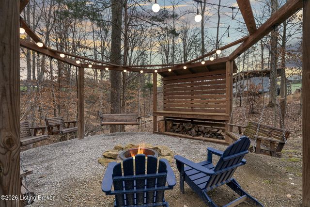 102 Whipperwill Dr, Clarkson, KY 42726