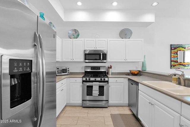 8270 N HAYDEN Road 2013, Scottsdale, AZ 85258