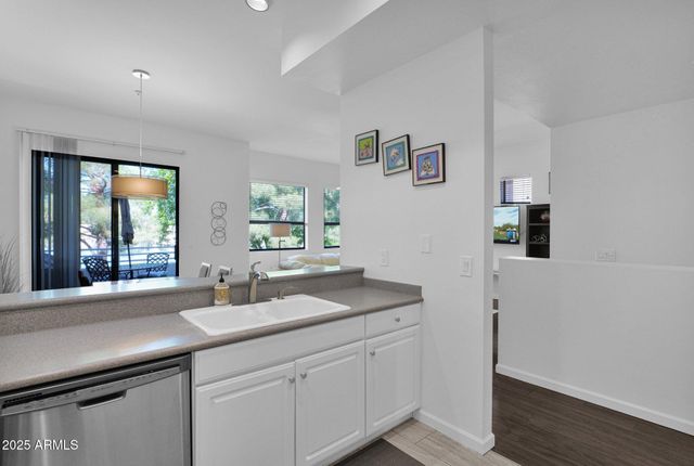 8270 N HAYDEN Road 2013, Scottsdale, AZ 85258