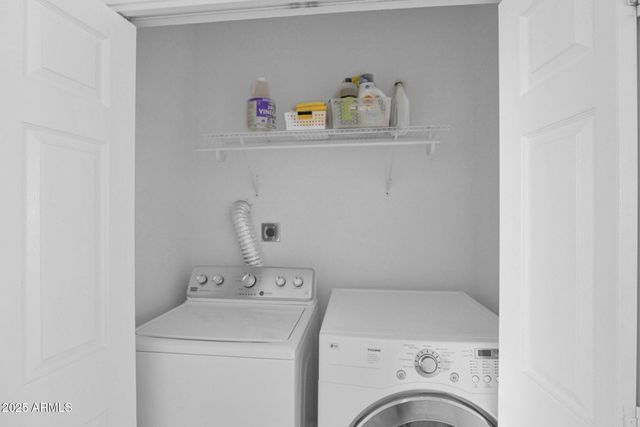 8270 N HAYDEN Road 2013, Scottsdale, AZ 85258