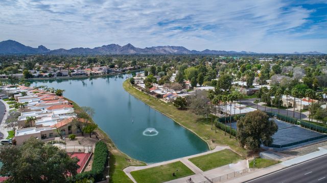 8270 N HAYDEN Road 2013, Scottsdale, AZ 85258