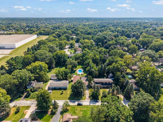 738 Church Street, Batavia, IL 60510