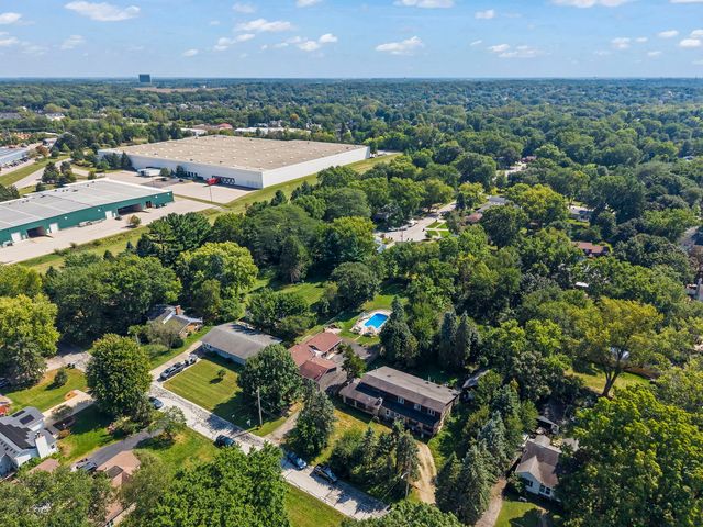 738 Church Street, Batavia, IL 60510