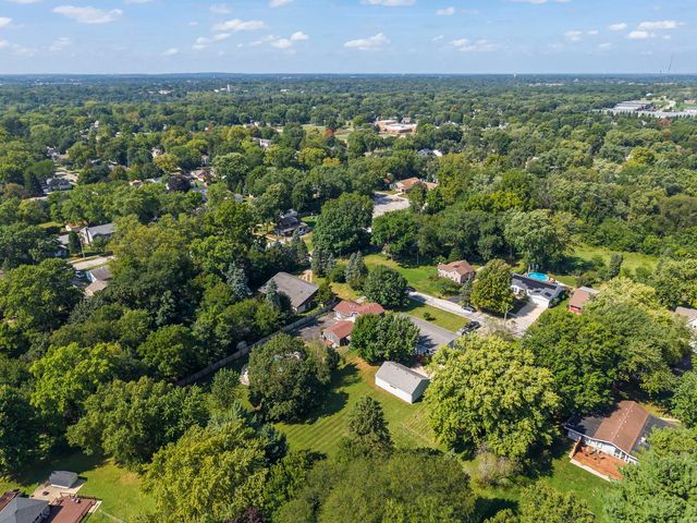 738 Church Street, Batavia, IL 60510