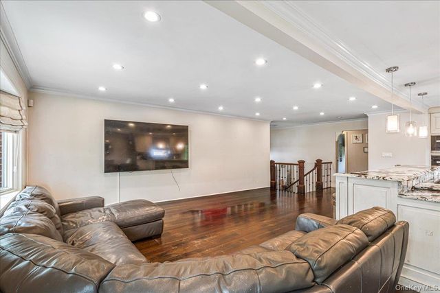 13839 11th Avenue, Malba, NY 11357