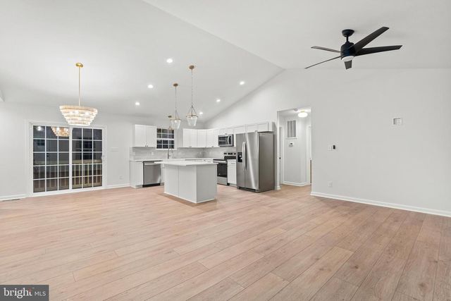 1080 EASTHAM RD, Bumpass, VA 23024