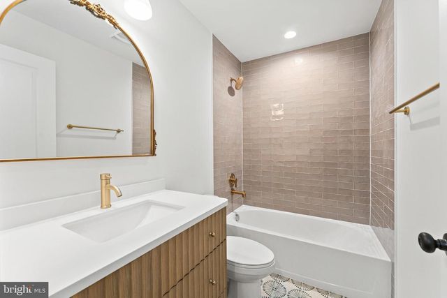 1080 EASTHAM RD, Bumpass, VA 23024