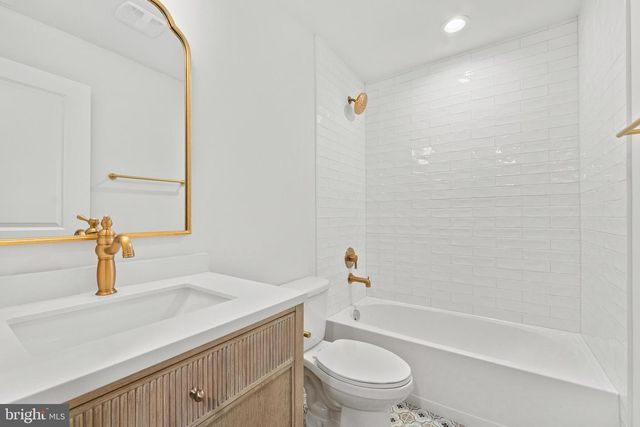 1080 EASTHAM RD, Bumpass, VA 23024