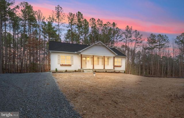 1080 EASTHAM RD, Bumpass, VA 23024