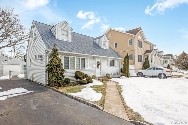 2477 Freeport Street, Wantagh, NY 11793