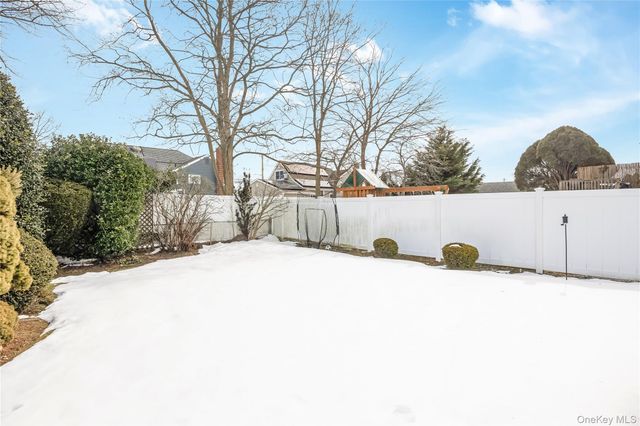 2477 Freeport Street, Wantagh, NY 11793