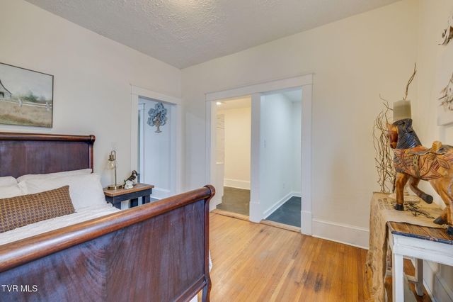 610 East Myrtle Avenue, Johnson City, TN 37601