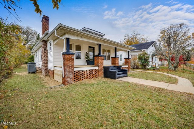 610 East Myrtle Avenue, Johnson City, TN 37601