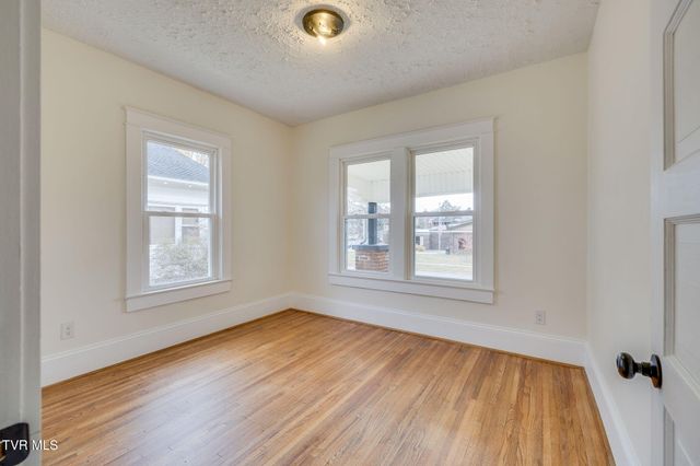 610 East Myrtle Avenue, Johnson City, TN 37601