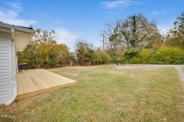 610 East Myrtle Avenue, Johnson City, TN 37601