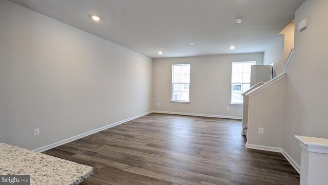 250 COOPERAGE RD, Inwood, WV 25428