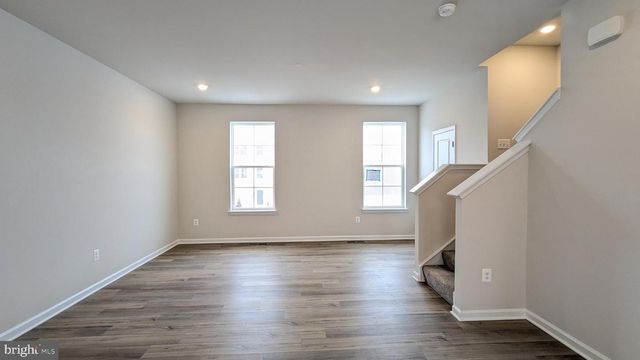 250 COOPERAGE RD, Inwood, WV 25428