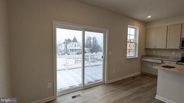 250 COOPERAGE RD, Inwood, WV 25428