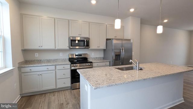 250 COOPERAGE RD, Inwood, WV 25428