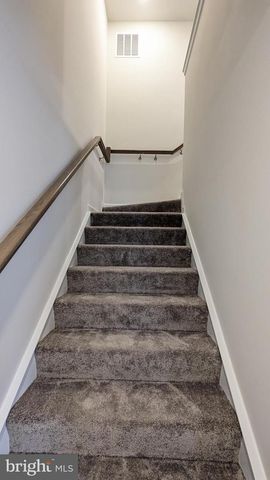 250 COOPERAGE RD, Inwood, WV 25428