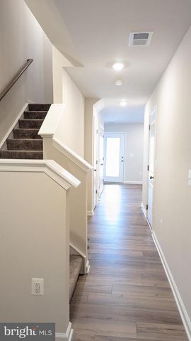 250 COOPERAGE RD, Inwood, WV 25428