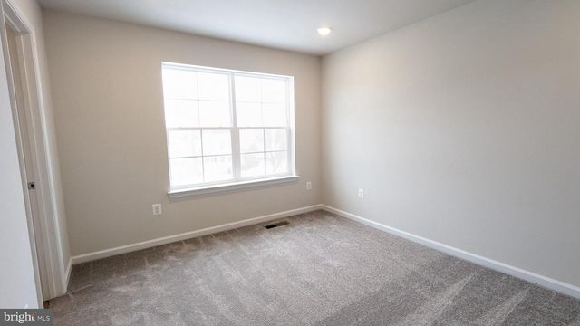 250 COOPERAGE RD, Inwood, WV 25428