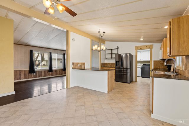 5339 W Boone Ct, Boise, ID 83705