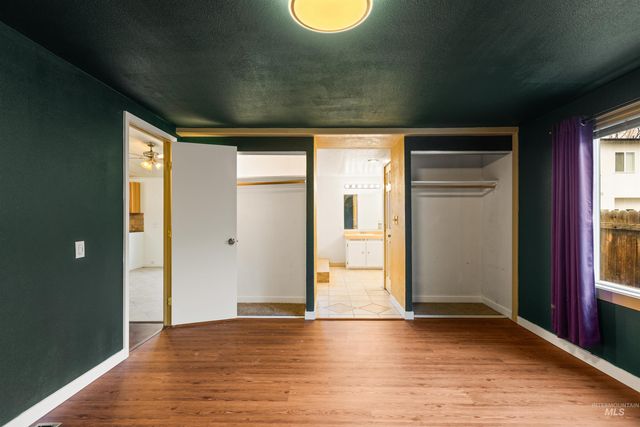 5339 W Boone Ct, Boise, ID 83705