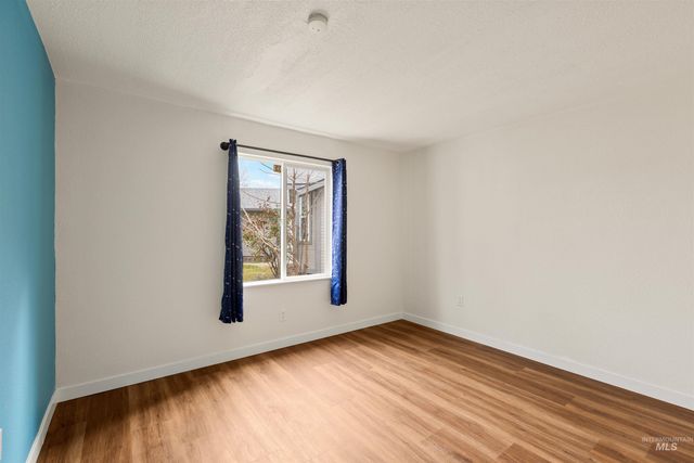 5339 W Boone Ct, Boise, ID 83705