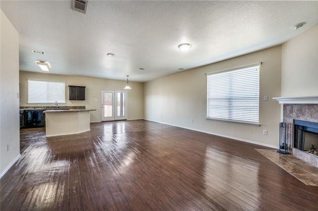 209 Rock Meadow Drive, Crowley, TX 76036