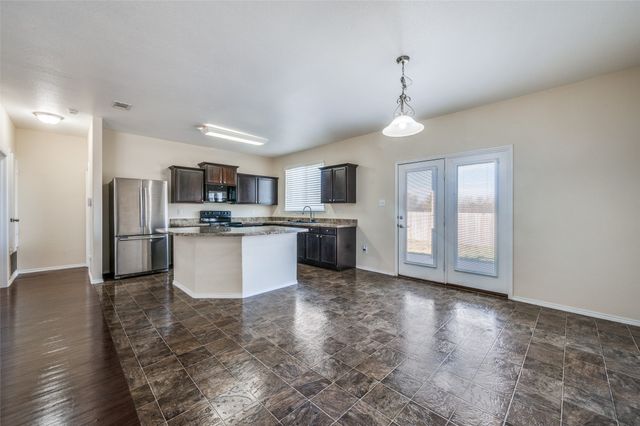 209 Rock Meadow Drive, Crowley, TX 76036