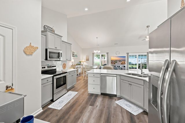 188 N Levee Drive, Georgetown, SC 29440