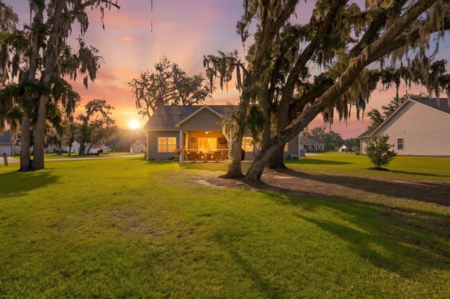 188 N Levee Drive, Georgetown, SC 29440