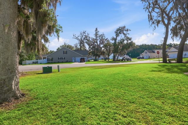 188 N Levee Drive, Georgetown, SC 29440