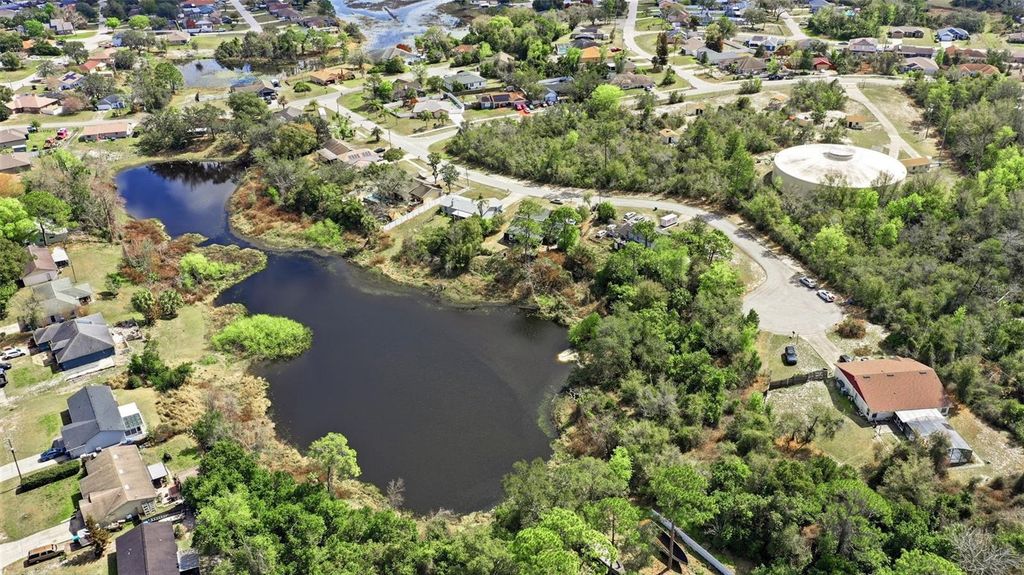 Image 16 of property listing at 2328 BRIMHALL COURT, Deltona, FL 32738