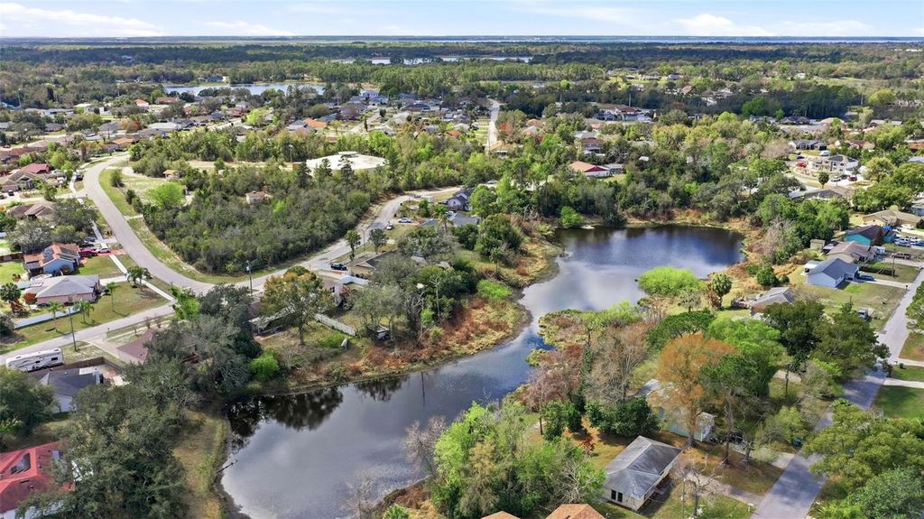 Image 18 of property listing at 2328 BRIMHALL COURT, Deltona, FL 32738