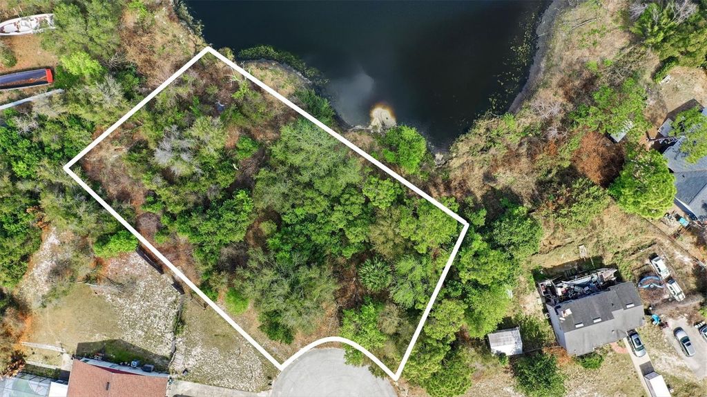 Image 6 of property listing at 2328 BRIMHALL COURT, Deltona, FL 32738