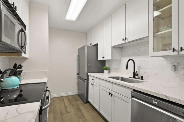 9959 Azuaga Street I-105, San Diego, CA 92129