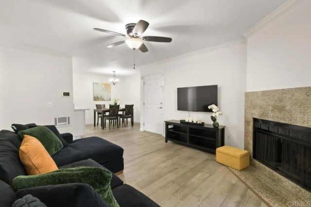 9959 Azuaga Street I-105, San Diego, CA 92129