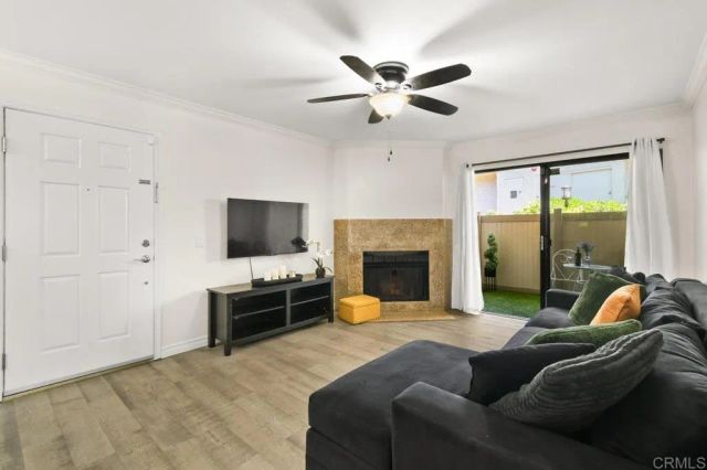 9959 Azuaga Street I-105, San Diego, CA 92129