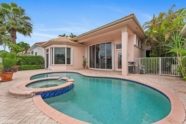 7081 Mallorca Crescent, Boca Raton, FL 33433
