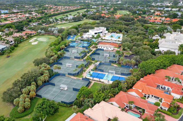 7081 Mallorca Crescent, Boca Raton, FL 33433