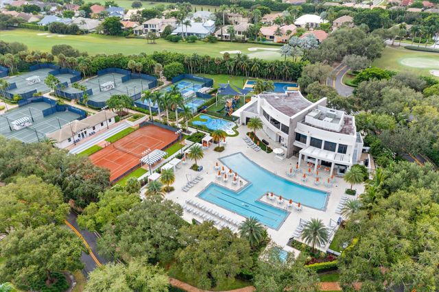 7081 Mallorca Crescent, Boca Raton, FL 33433