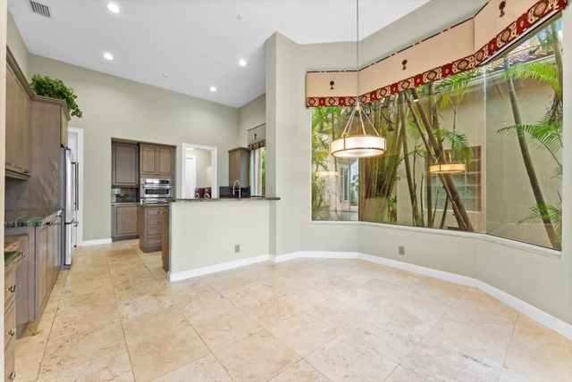 7081 Mallorca Crescent, Boca Raton, FL 33433