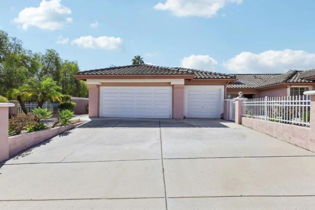 638 Cantara Lane, Vista, CA 92081