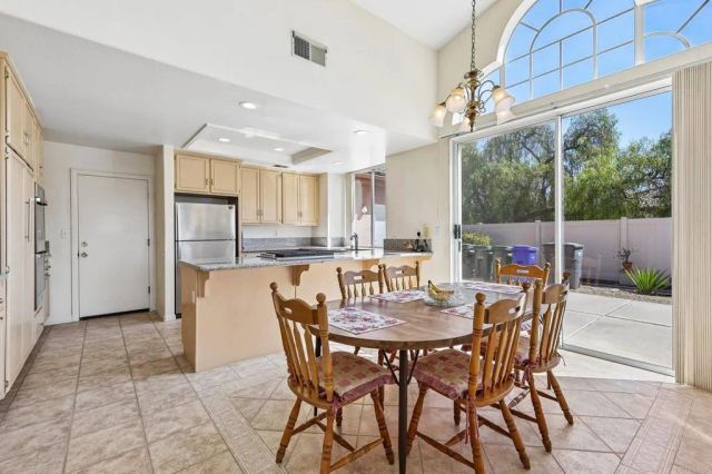 638 Cantara Lane, Vista, CA 92081