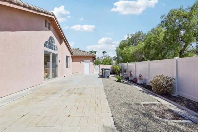 638 Cantara Lane, Vista, CA 92081