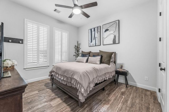 25127 E Tara Plantation Drive E, Tomball, TX 77375